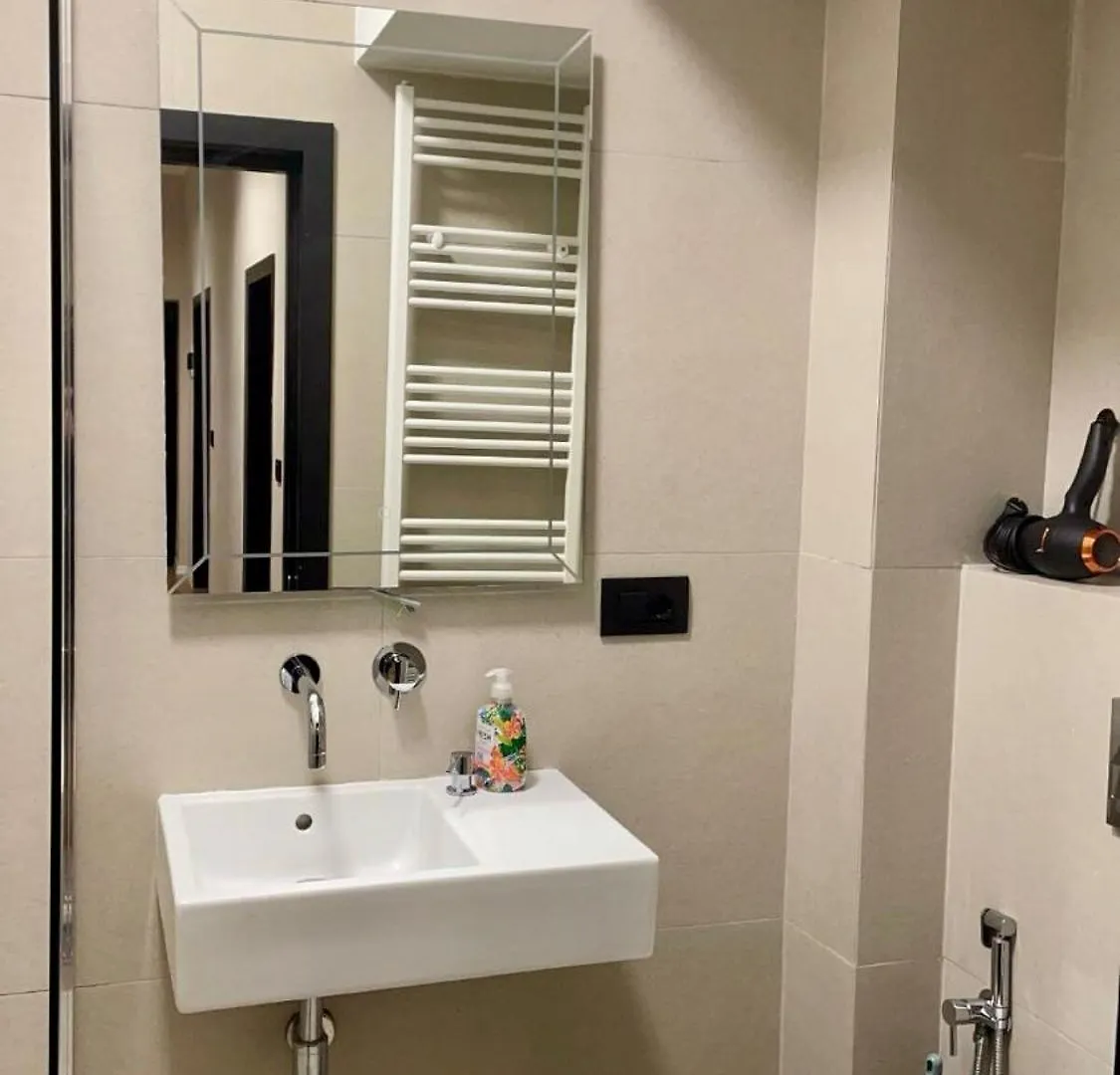 City Center - Rinia Park Tiran 0*,