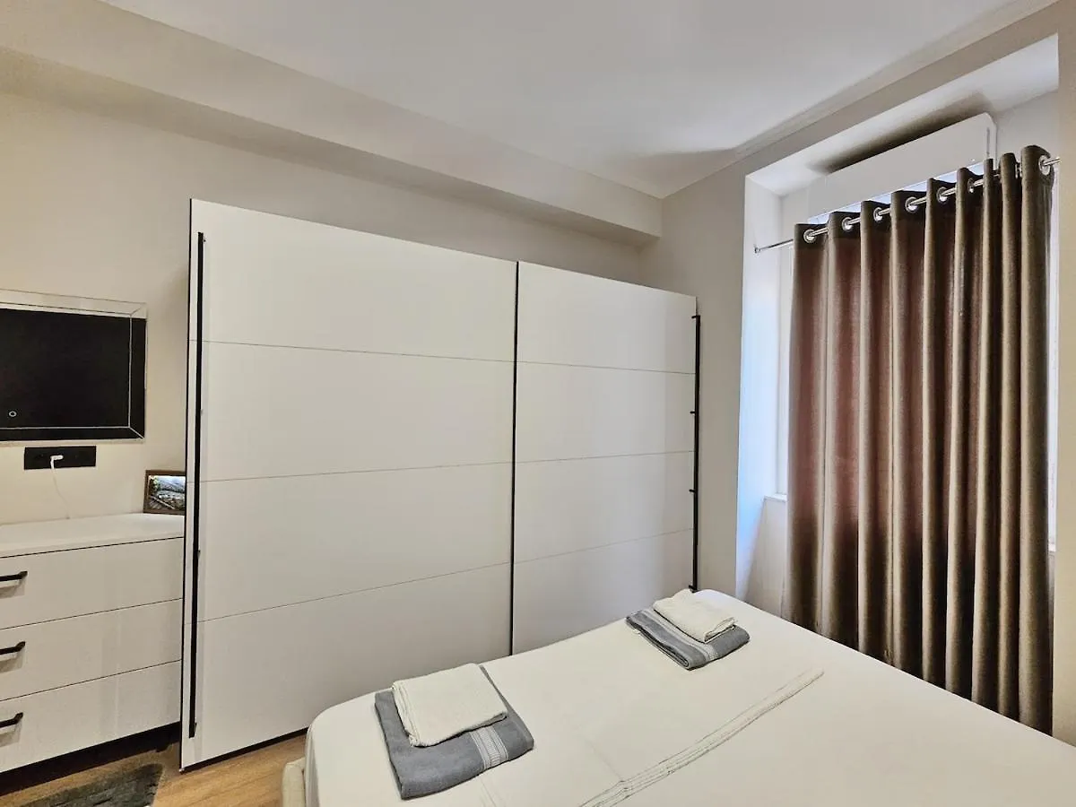 City Center - Rinia Park Tiran Arnavutluk